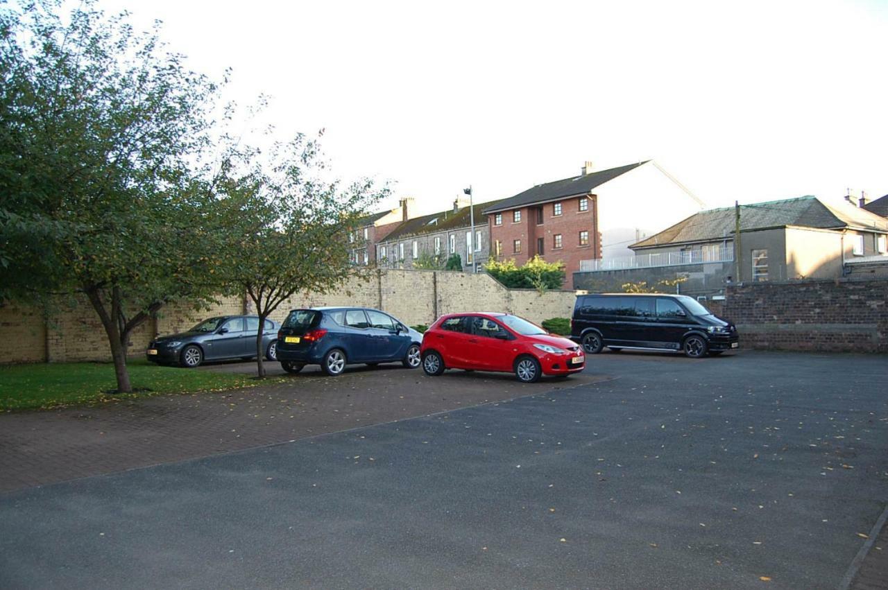 Park Lets Apartamento Dumbarton Exterior foto